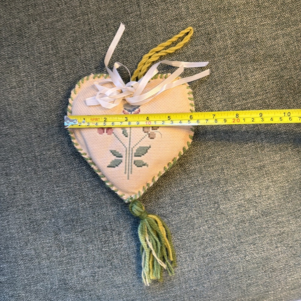 Vintage‎ Cross Stitch Heart-shaped Floral Sachet/Door Hanger Green - Picture 6 of 6